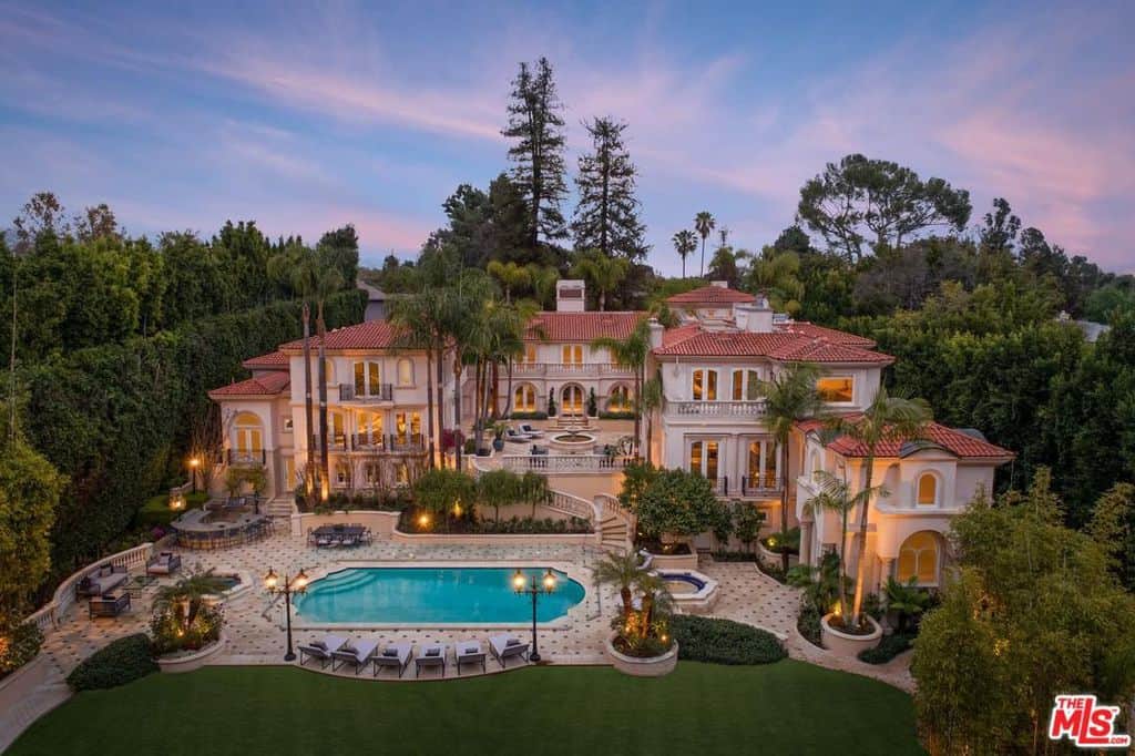 加州贝莱尔的巨型豪宅(36000)鸟瞰图